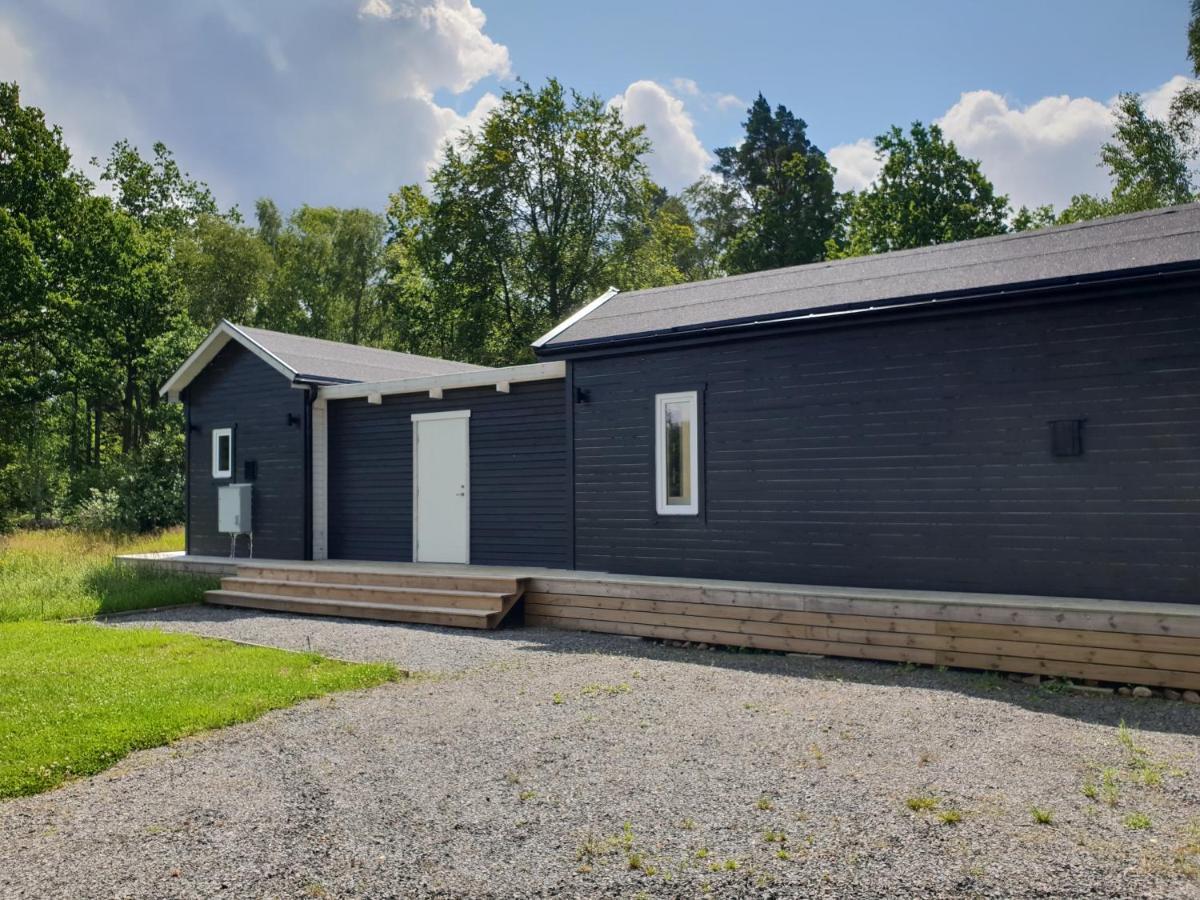 Cabin In The Forest With Spa Bath Västra Torup Extérieur photo